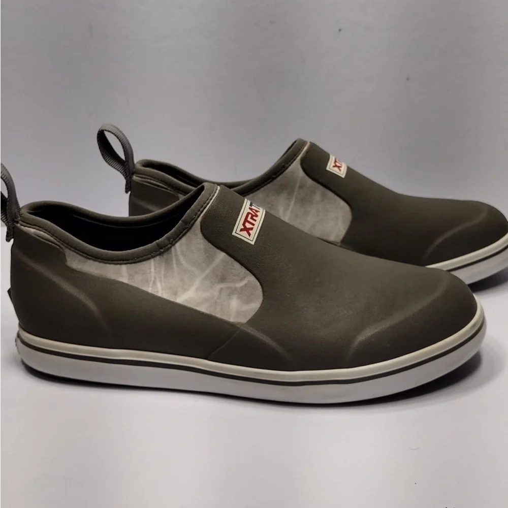XTRA TOP Men's Gray Slip-On Shoes size 10 pre Owned Exellent condition